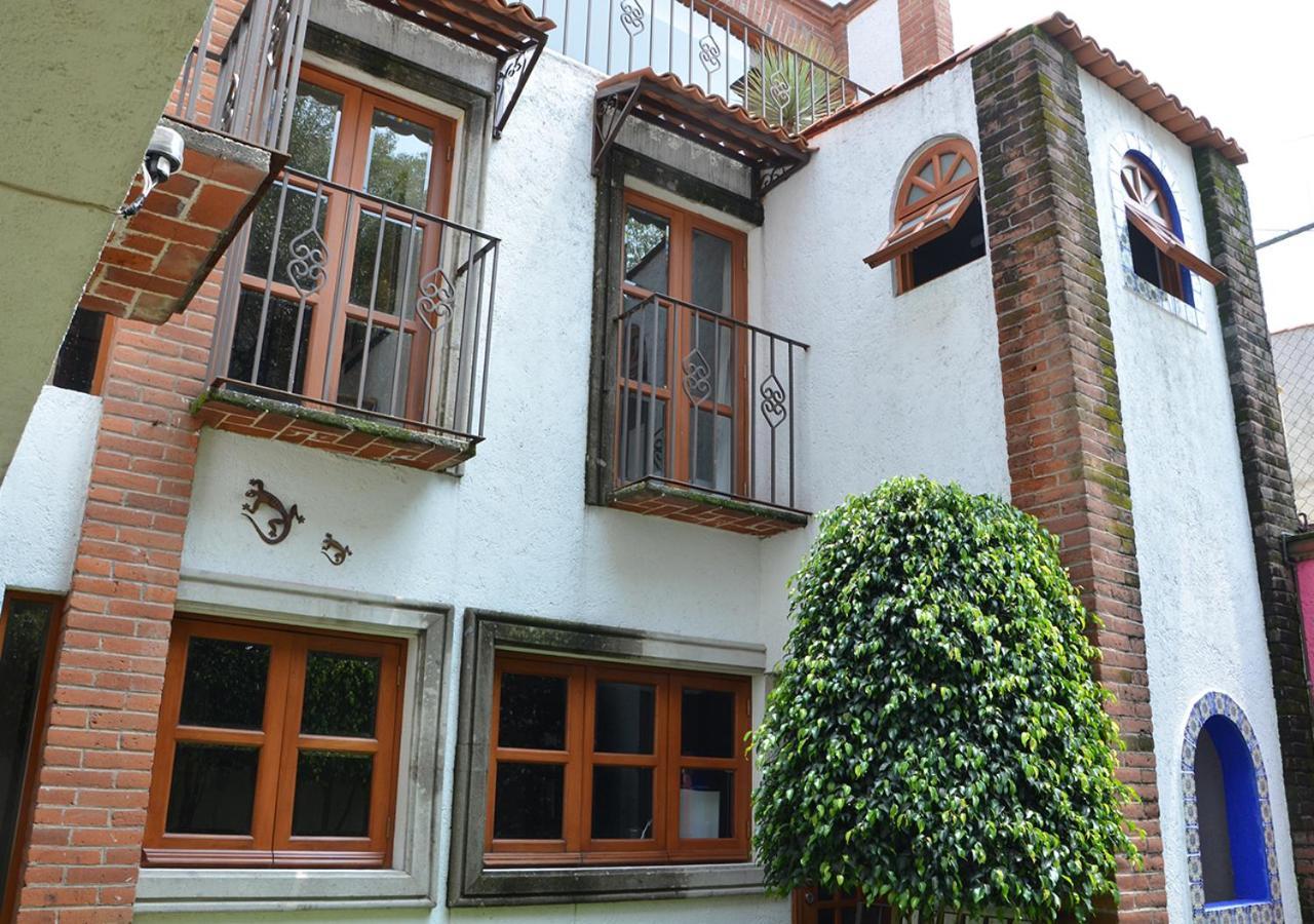 Отель Casa Coyoacan Мехико Экстерьер фото